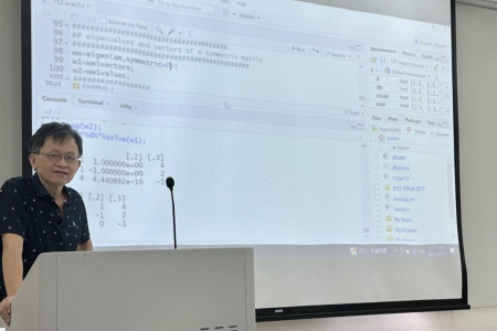 財務/數據分析與R語言/胡毓彬老師