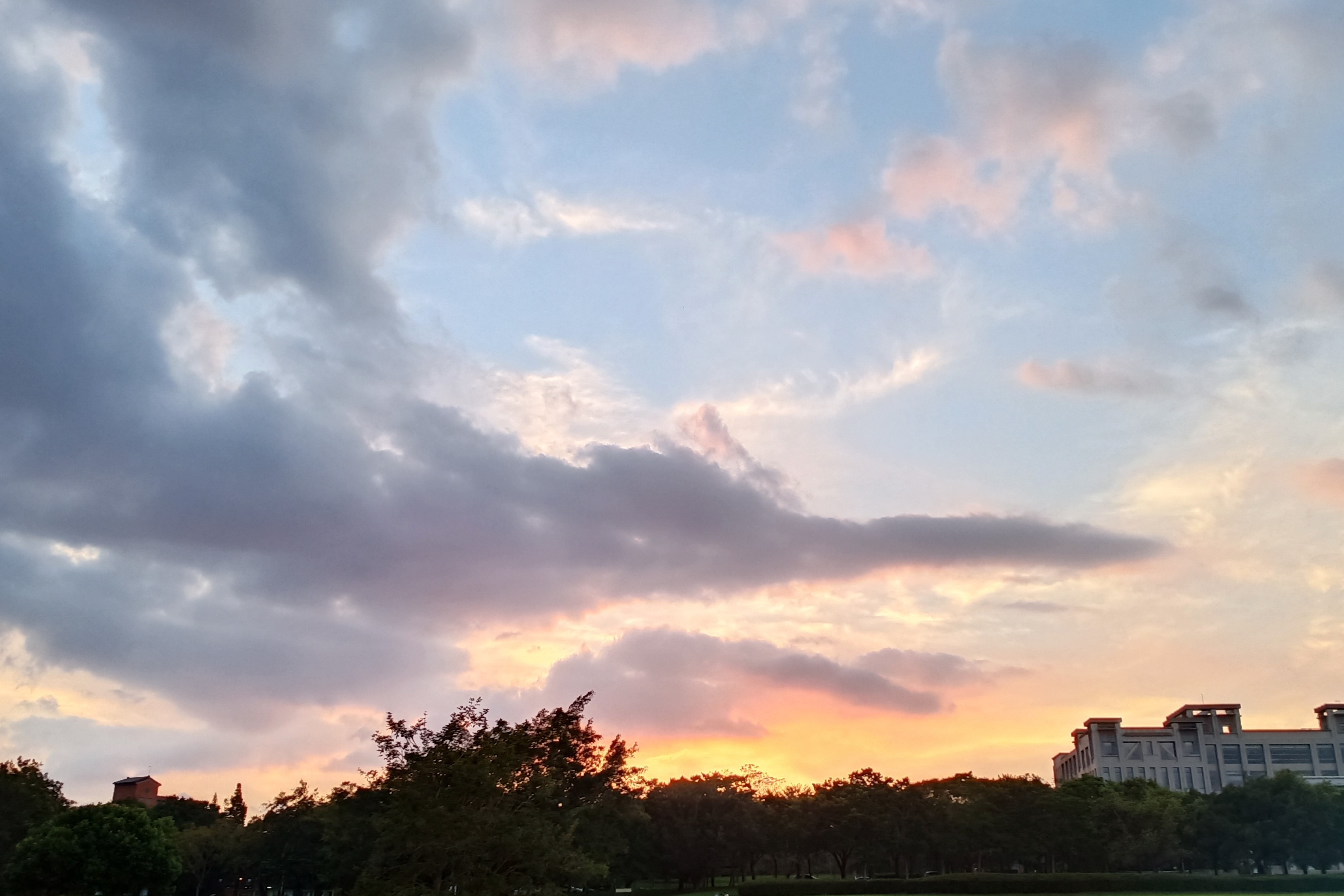 別問XD/海外高中/108畢